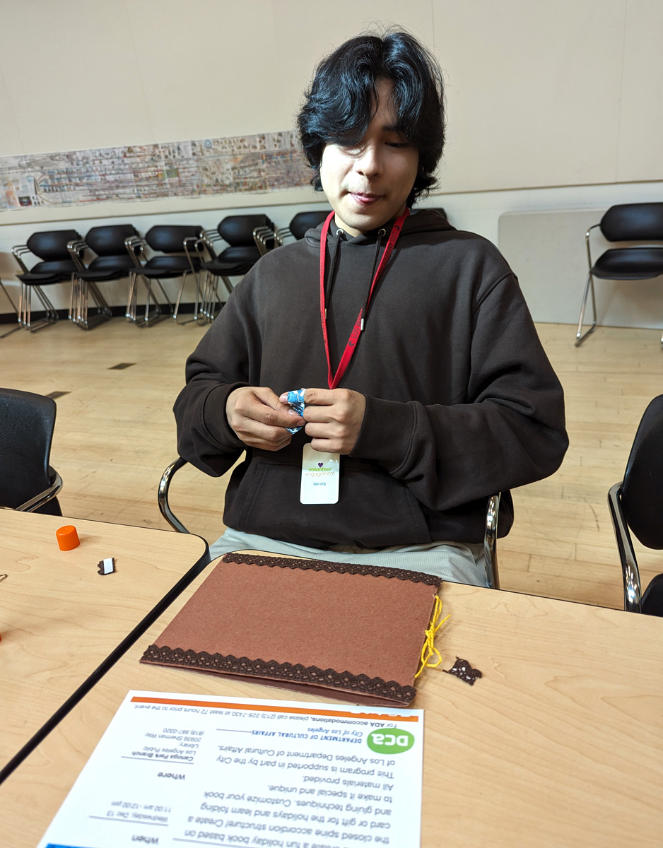 Make Your Own Recipe Book at the Canoga Park Branch Library!